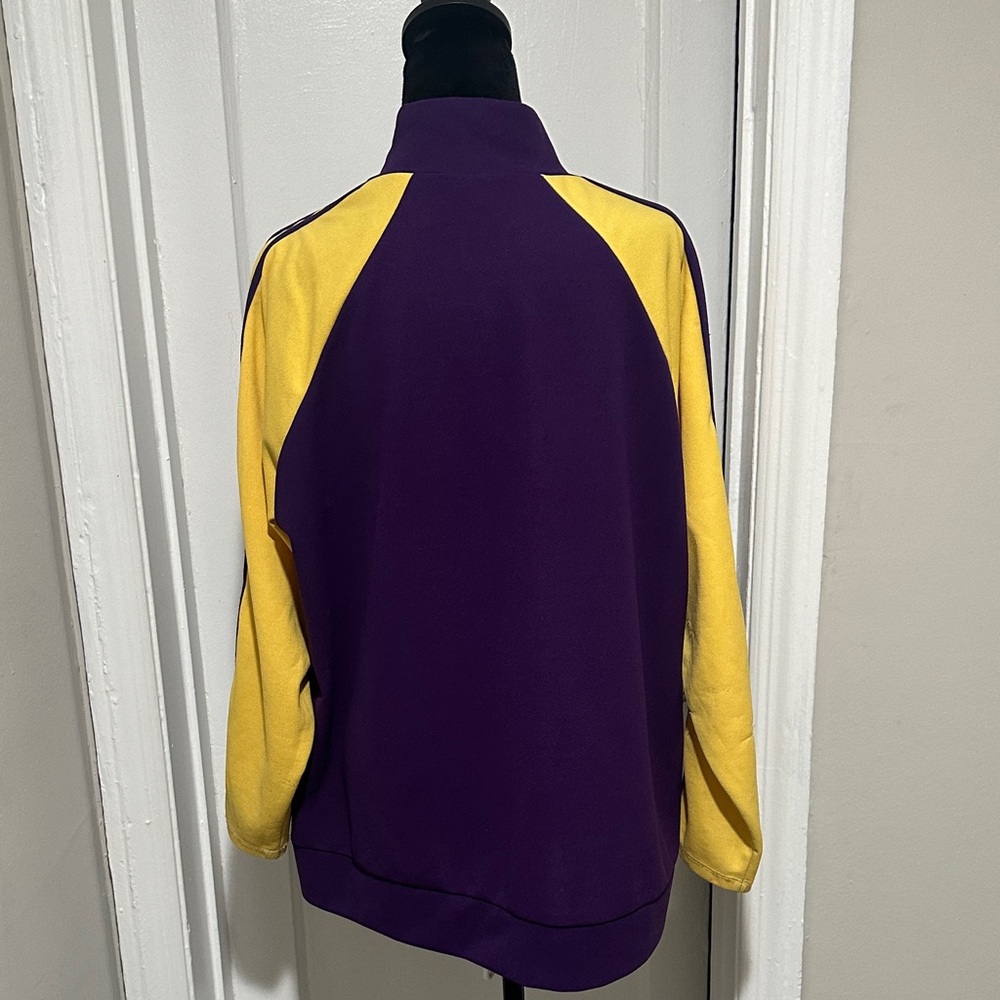 💛Zip-Up Track Jacket💛 - Picture 6 of 9